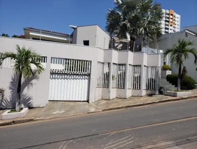 Casa para Venda, em Cuiabá, bairro Centro Norte, 4 dormitórios, 3 banheiros, 4 suítes, 4 vagas
